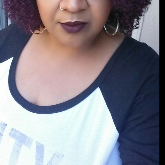 Meet your Posher, Blessed Beautee - Picture 1 of 1